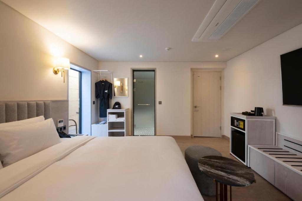Hound Hotel Yeonsan Μπουσάν Εξωτερικό φωτογραφία
