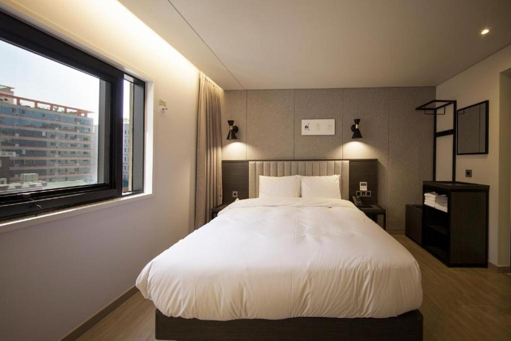 Hound Hotel Yeonsan Μπουσάν Εξωτερικό φωτογραφία