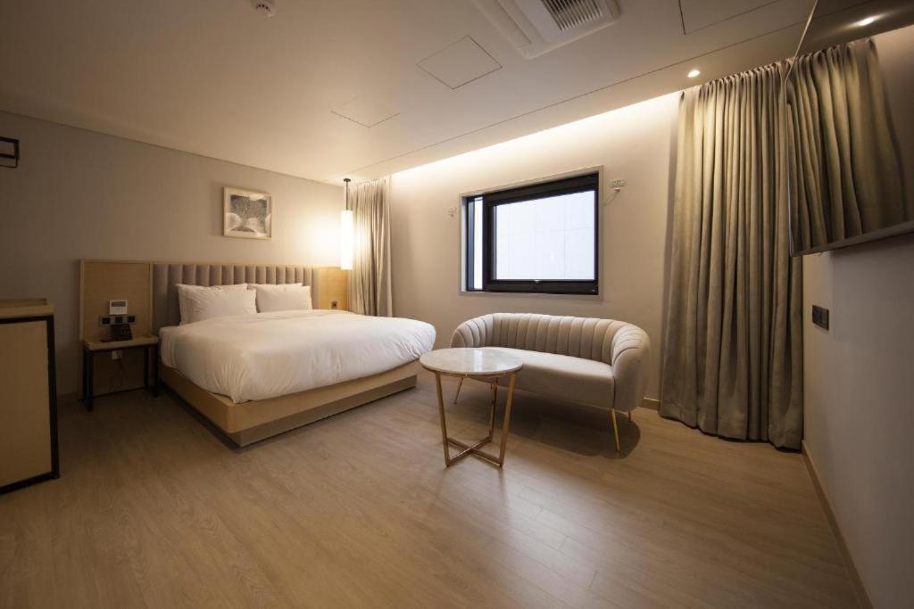Hound Hotel Yeonsan Μπουσάν Εξωτερικό φωτογραφία